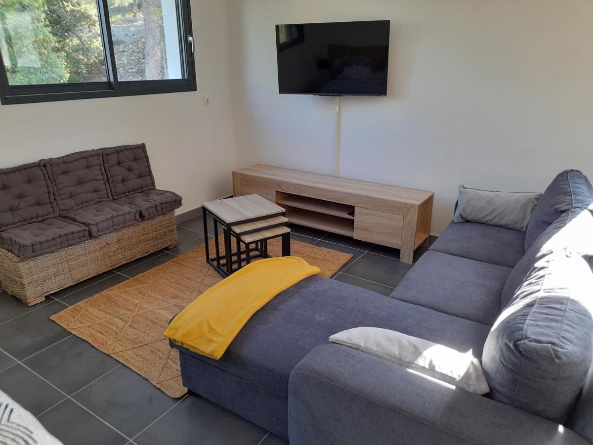 Studio Du Roc Des Garrigues Langlade Ngoại thất bức ảnh