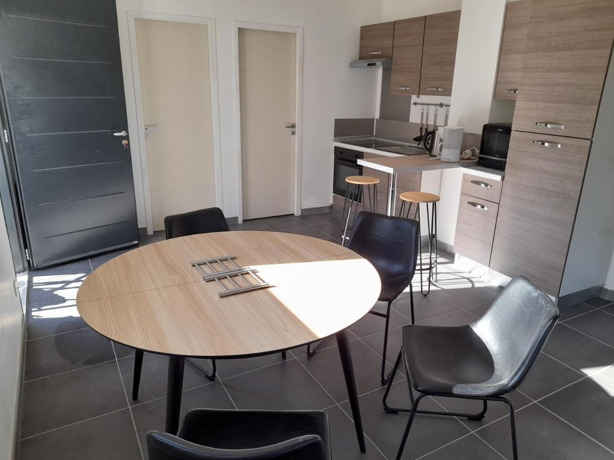 Studio Du Roc Des Garrigues Langlade Ngoại thất bức ảnh
