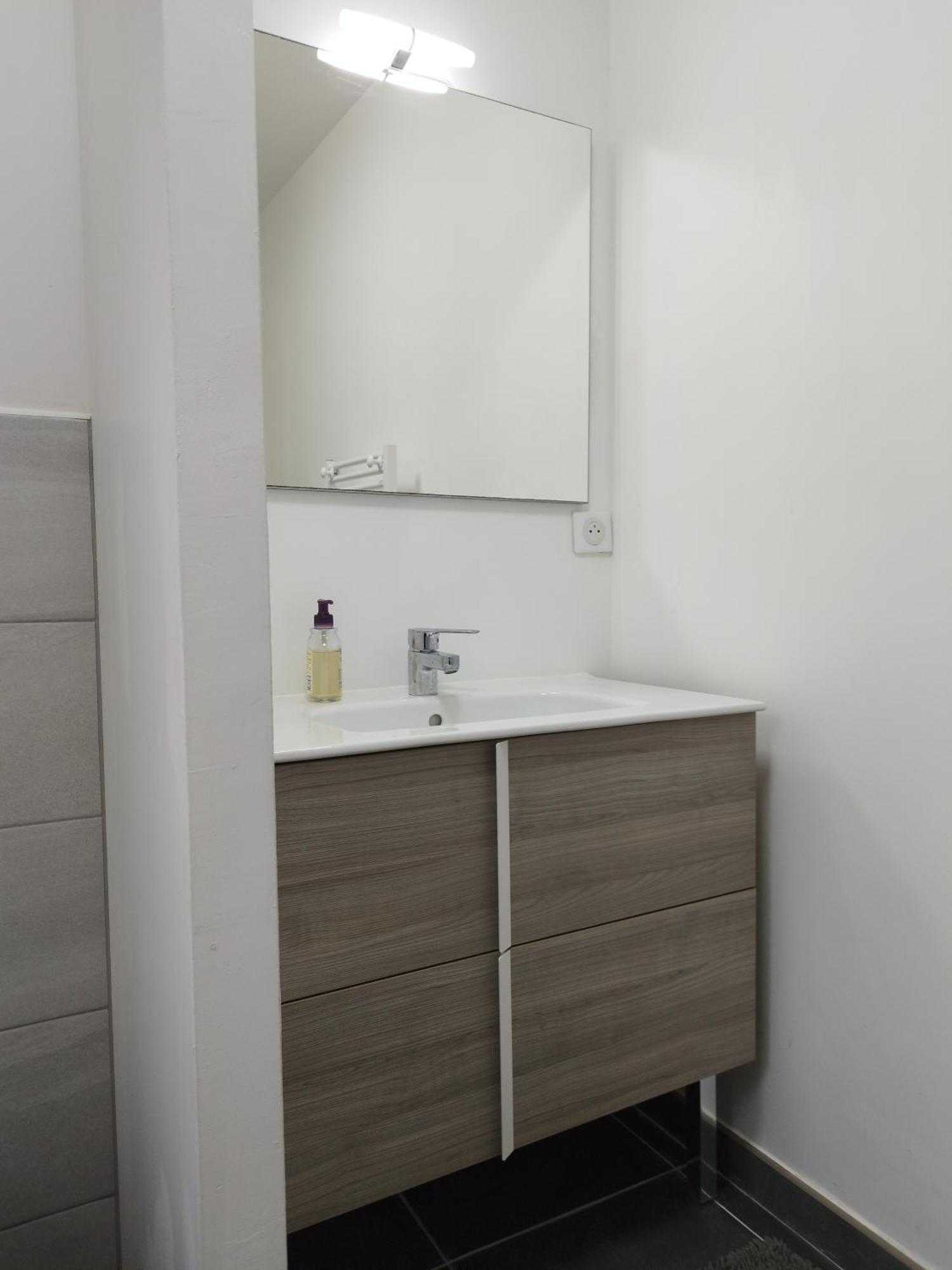 Studio Du Roc Des Garrigues Langlade Ngoại thất bức ảnh