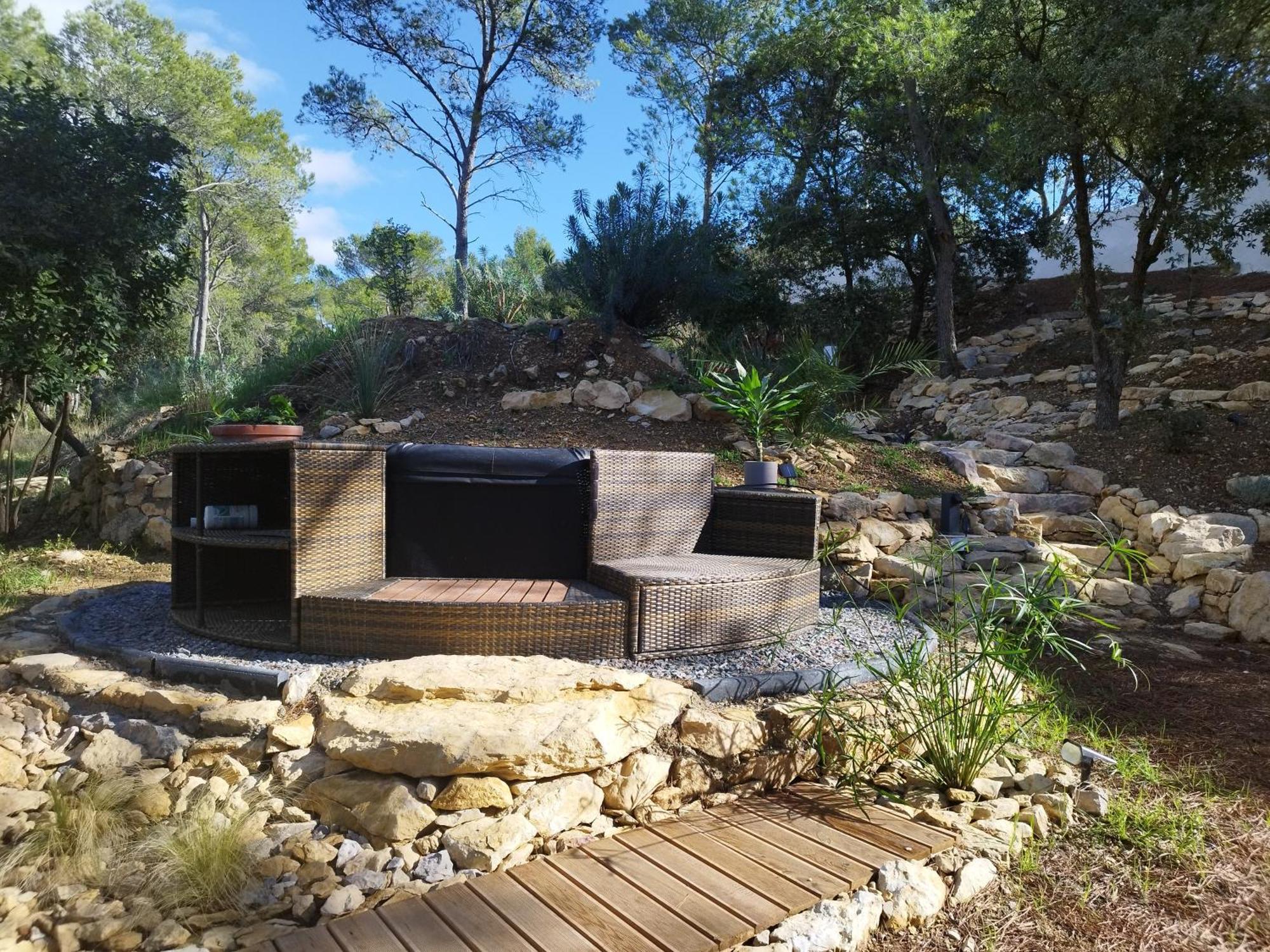 Studio Du Roc Des Garrigues Langlade Ngoại thất bức ảnh